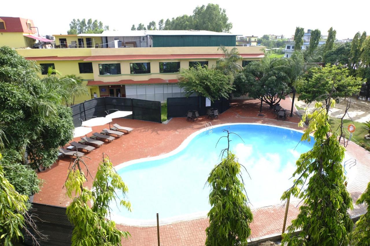 Hotel Nirvana By Luxury International Paklihwa Kültér fotó
