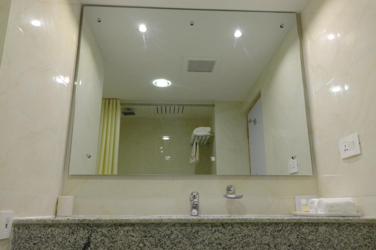 Hotel Nirvana By Luxury International Paklihwa Kültér fotó